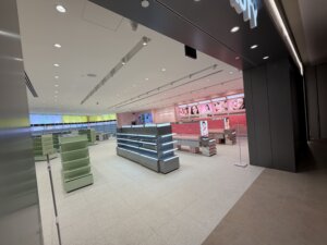 WOW BEAUTY STOR CONSTRUCTION IN SCARBROUGH TOWN CENTER BY KING RENOVATE